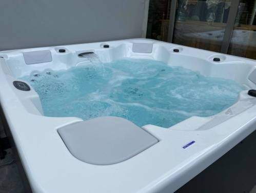 AstralPool 